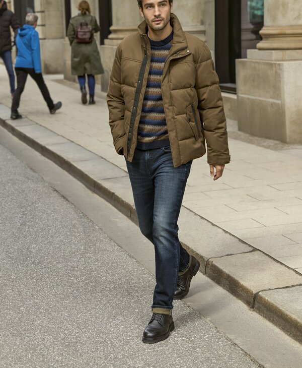 Brax_fall_winter_2025_large_HAKA_4_S_Prospekt_Rueckseite_151.jpg