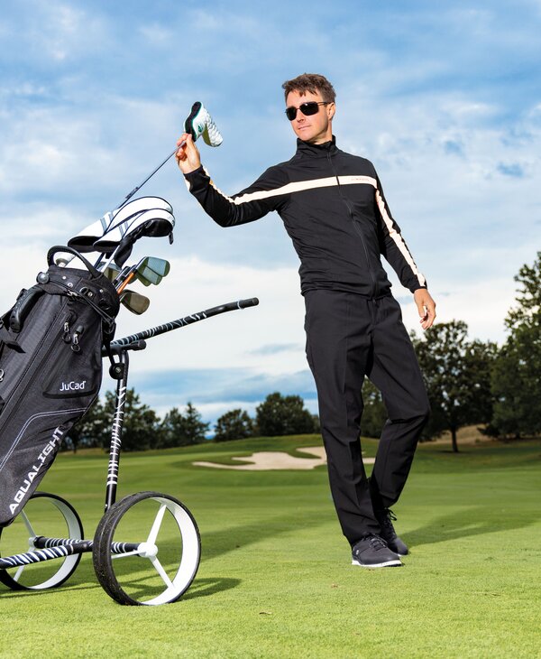 Golfer_JuCad-Carbon-Zebra_Bag-Aqualight-schwarz-2_RGB.jpg